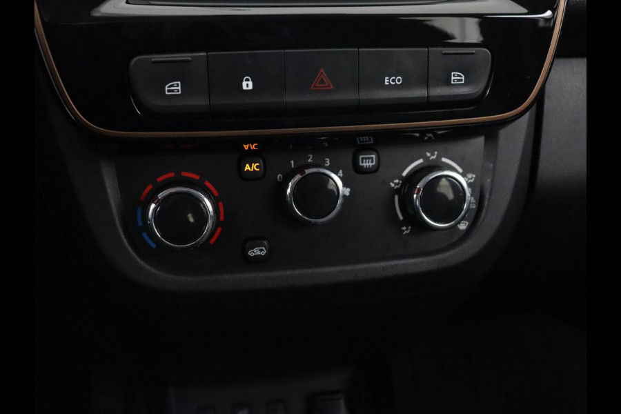 Dacia Spring 65 Extreme 27 kWh | SOH 94,9% | Leder | Camera | Carplay | Airco | Speedlimiter | Bluetooth | Parkeerhulp