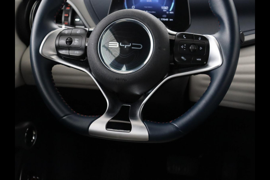 BYD ATTO 3 Comfort 60 kWh | Panoramadak | Warmtepomp | Leder | Stoelverwarming | 360 Camera | Carplay | Adaptive cruise