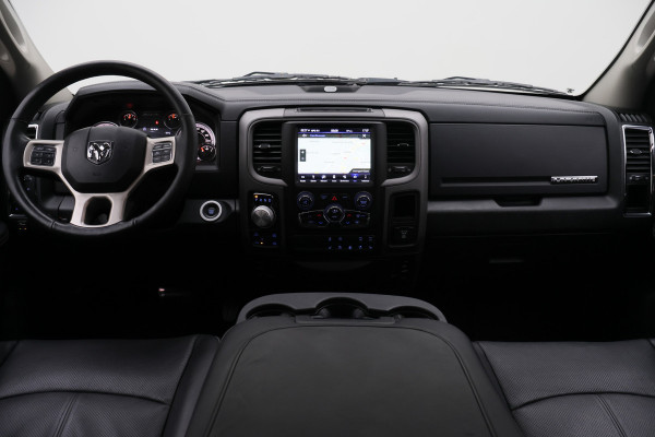 Dodge Ram 1500 5.7 V8 4x4 Crew Cab 5'7 Laramie Schuif-/kanteldak, Leer, Stoelventilatie, Alpine Sound, Apple Carplay, Trekhaak, 20"