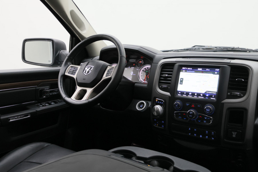 Dodge Ram 1500 5.7 V8 4x4 Crew Cab 5'7 Laramie Schuif-/kanteldak, Leer, Stoelventilatie, Alpine Sound, Apple Carplay, Trekhaak, 20"