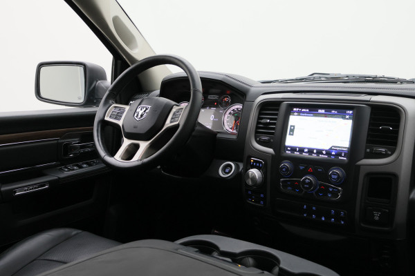 Dodge Ram 1500 5.7 V8 4x4 Crew Cab 5'7 Laramie Schuif-/kanteldak, Leer, Stoelventilatie, Alpine Sound, Apple Carplay, Trekhaak, 20"