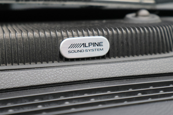 Dodge Ram 1500 5.7 V8 4x4 Crew Cab 5'7 Laramie Schuif-/kanteldak, Leer, Stoelventilatie, Alpine Sound, Apple Carplay, Trekhaak, 20"