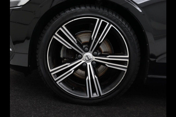Volvo V60 2.0 T4 Inscription | Leder | Stoelverwarming | Adaptive cruise | Carplay | Camera | Navigatie | Full LED | Side Assist | Climate control | Parkeerhulp | Bluetooth | Origineel NL