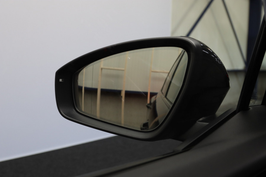 Audi Q4 Sportback e-tron 50 Quattro 300 PK S-Line Edition 77 kWh, SOH 93%, Panoramadak, Sonos Sound, Leder-Alcantara