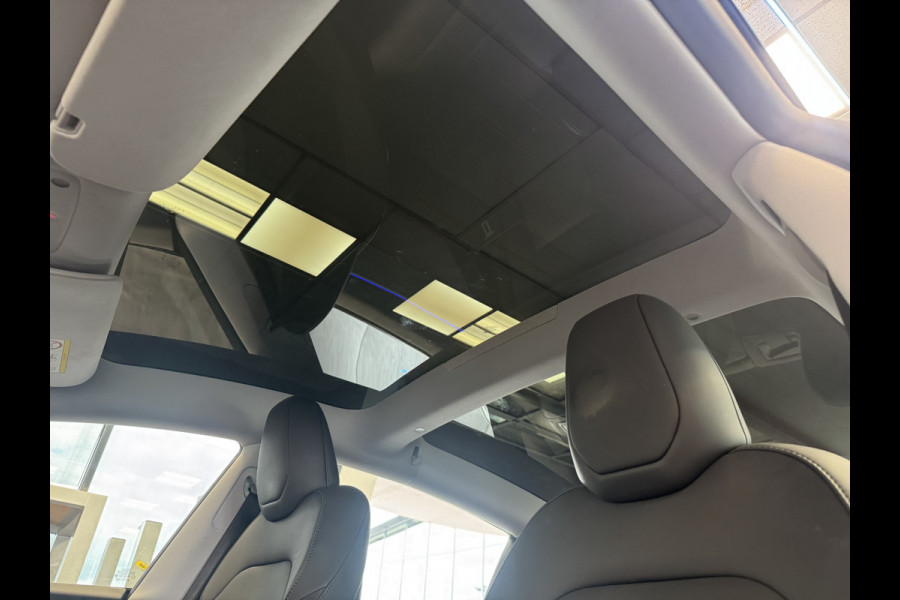 Tesla Model 3 RWD 60 kWh Panoramadak Leder Full-led NAP! !! 2e Pinksterdag geopend van 12:00 tot 17:00u !!