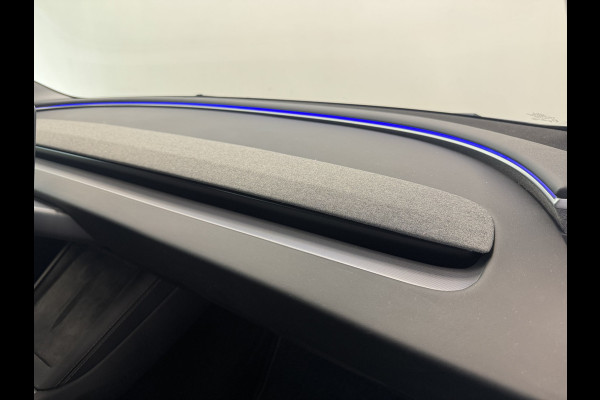 Tesla Model 3 RWD 60 kWh Panoramadak Leder Full-led NAP! !! 2e Pinksterdag geopend van 12:00 tot 17:00u !!