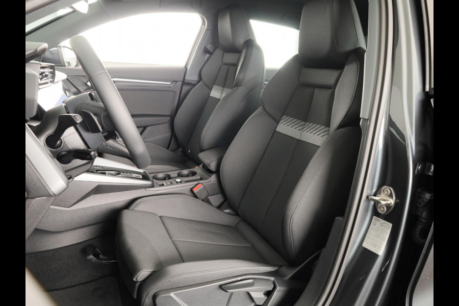 Audi A3 Sportback Pro Line 40 TFSI e 204 pk | Assis.pak Driving+Parking plus | Led v+a, dyna. knipper. achter | Sportstoelen zwarte stof | Stoelverwarming voor |
