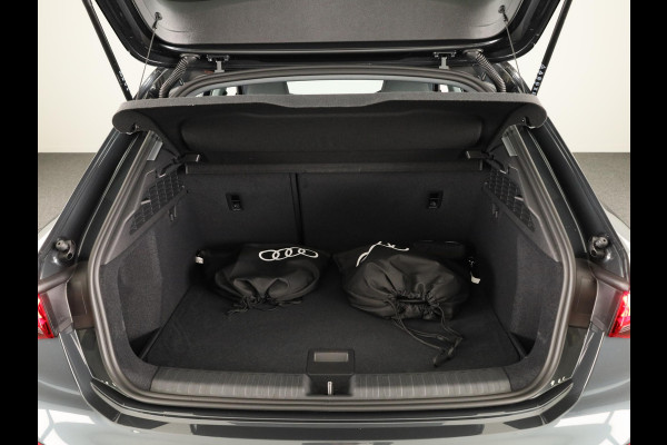 Audi A3 Sportback Pro Line 40 TFSI e 204 pk | Assis.pak Driving+Parking plus | Led v+a, dyna. knipper. achter | Sportstoelen zwarte stof | Stoelverwarming voor |