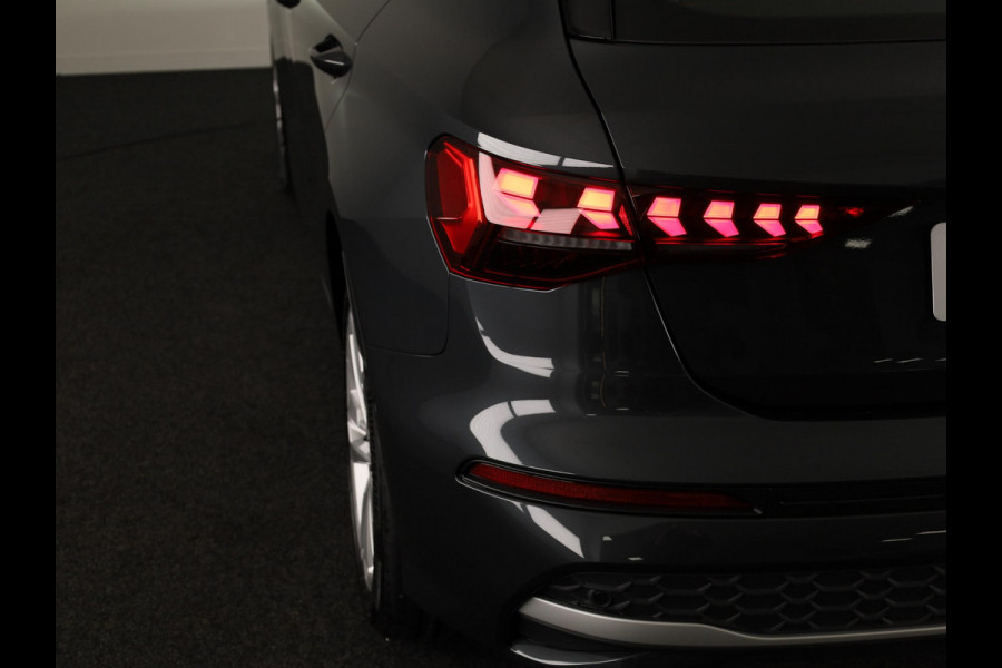 Audi A3 Sportback Pro Line 40 TFSI e 204 pk | Assis.pak Driving+Parking plus | Led v+a, dyna. knipper. achter | Sportstoelen zwarte stof | Stoelverwarming voor |