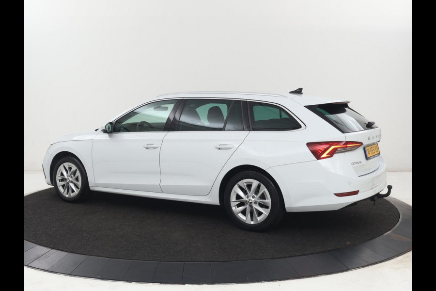 Škoda Octavia 1.0 TSI Business Edition | Stoelverwarming | Trekhaak | Camera | Carplay | Navigatie | 17'' | Cruise control | DAB | Digital Cockpit | Parkeerhulp | Climate control