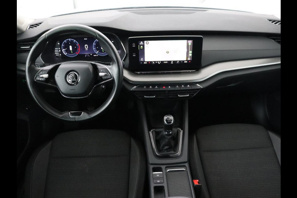 Škoda Octavia 1.0 TSI Business Edition | Stoelverwarming | Trekhaak | Camera | Carplay | Navigatie | 17'' | Cruise control | DAB | Digital Cockpit | Parkeerhulp | Climate control