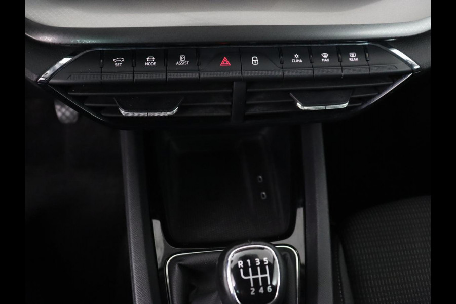 Škoda Octavia 1.0 TSI Business Edition | Stoelverwarming | Trekhaak | Camera | Carplay | Navigatie | 17'' | Cruise control | DAB | Digital Cockpit | Parkeerhulp | Climate control