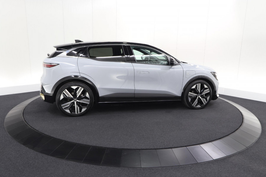 Renault Mégane E-Tech EV60 Optimum Charge Iconic | 360 Camera | Harman Kardon | Stoelmassage | Dodehoekdetectie