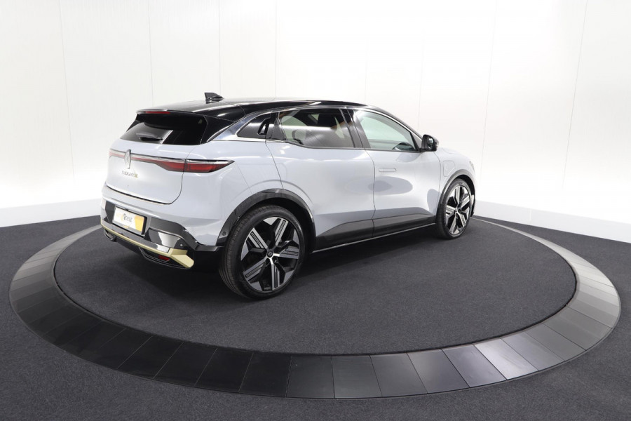 Renault Mégane E-Tech EV60 Optimum Charge Iconic | 360 Camera | Harman Kardon | Stoelmassage | Dodehoekdetectie