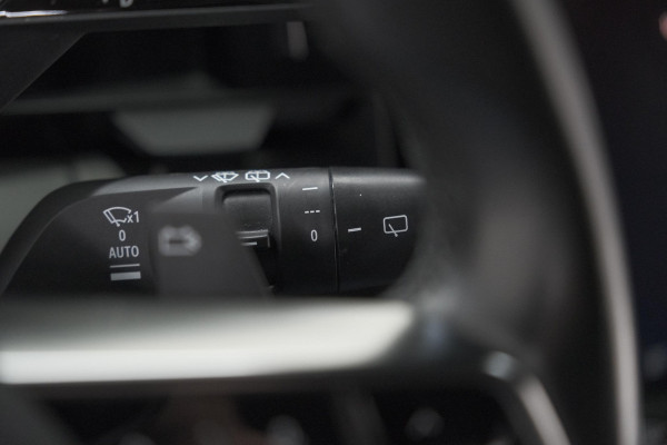 Renault Mégane E-Tech EV60 Optimum Charge Iconic | 360 Camera | Harman Kardon | Stoelmassage | Dodehoekdetectie