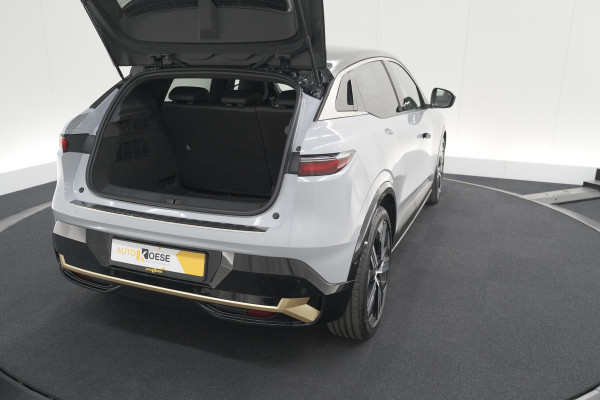 Renault Mégane E-Tech EV60 Optimum Charge Iconic | 360 Camera | Harman Kardon | Stoelmassage | Dodehoekdetectie