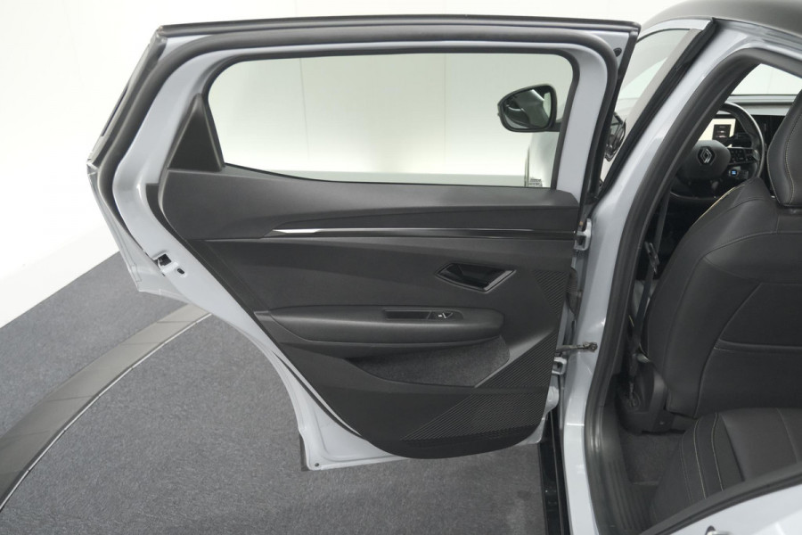 Renault Mégane E-Tech EV60 Optimum Charge Iconic | 360 Camera | Harman Kardon | Stoelmassage | Dodehoekdetectie