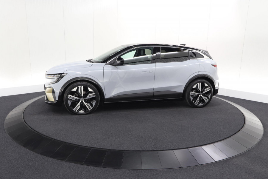 Renault Mégane E-Tech EV60 Optimum Charge Iconic | 360 Camera | Harman Kardon | Stoelmassage | Dodehoekdetectie