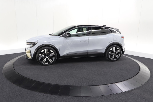 Renault Mégane E-Tech EV60 Optimum Charge Iconic | 360 Camera | Harman Kardon | Stoelmassage | Dodehoekdetectie