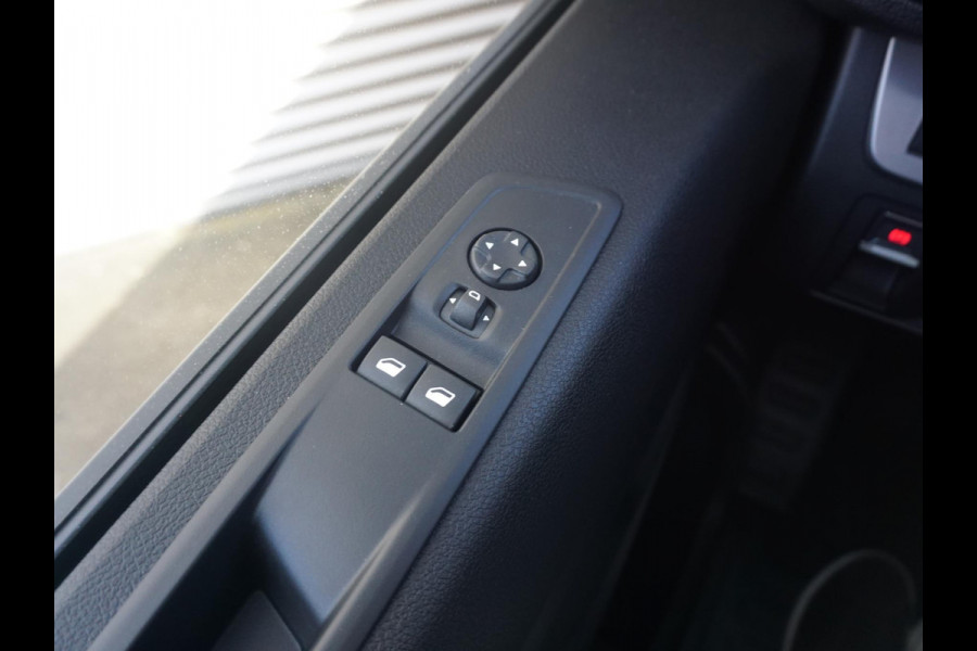 Opel Vivaro Electric L3 75 kWh | tot 8 jaar garantie | Apple Carplay | achteruitrijcamera | Comfort tussenschot | RAL1032