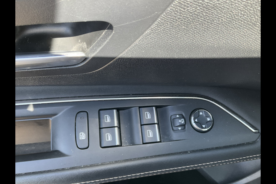 Peugeot 3008 1.6 HYbrid 225 GT Plug-in Carplay Camera Focal PHEV Trekhaak (tegen meerprijs)