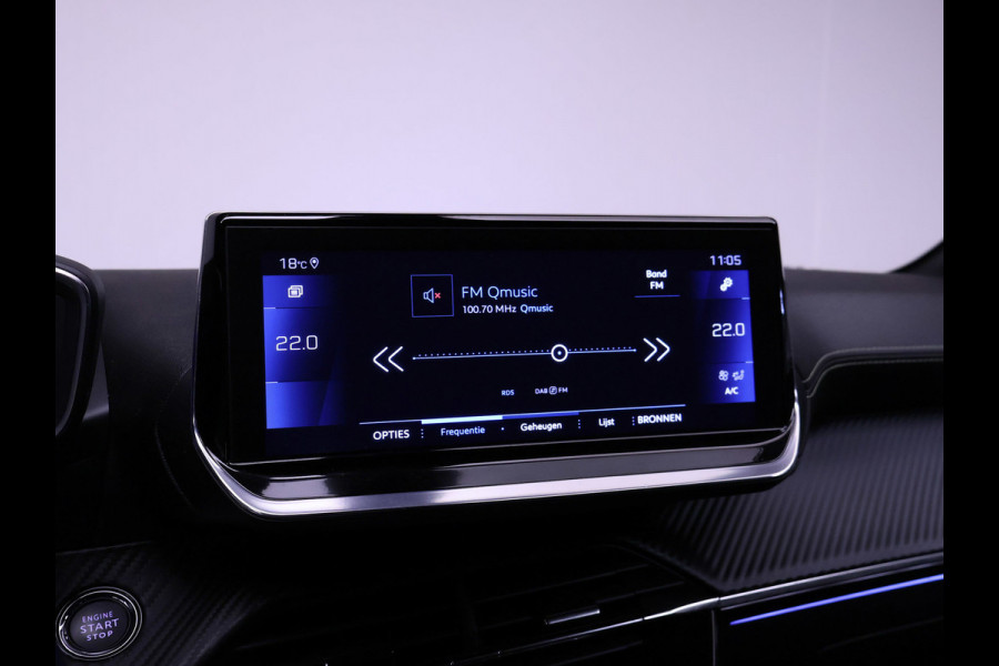 Peugeot 208 1.2 PureTech GT-Line Sport (PANORAMADAK,APPLE CARPLAY,NAVI,CAMERA,360 VIEW,CLIMATE,CRUISE,LED,SPORTSTOELEN,LM VELGEN)