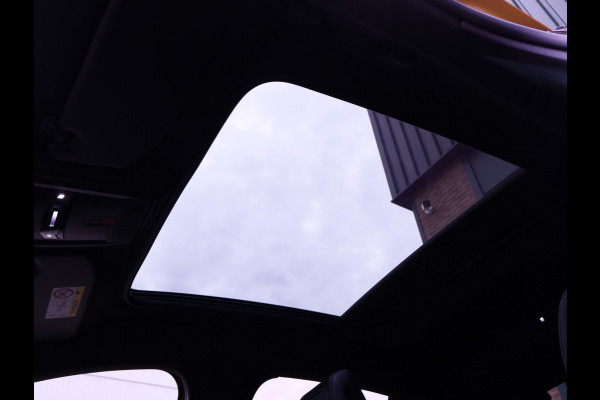 Peugeot 208 1.2 PureTech GT-Line Sport (PANORAMADAK,APPLE CARPLAY,NAVI,CAMERA,360 VIEW,CLIMATE,CRUISE,LED,SPORTSTOELEN,LM VELGEN)