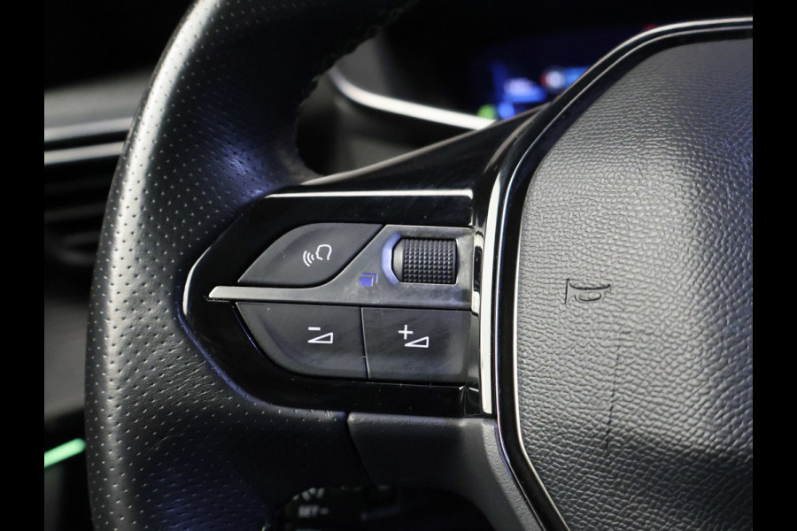 Peugeot 208 1.2 PureTech Allure Sport (APPLE CARPLAY,NAVI,CAMERA,360 VIEW,CLIMATE,CRUISE,GETINT,SPORTSTOELEN,LM VELGEN)