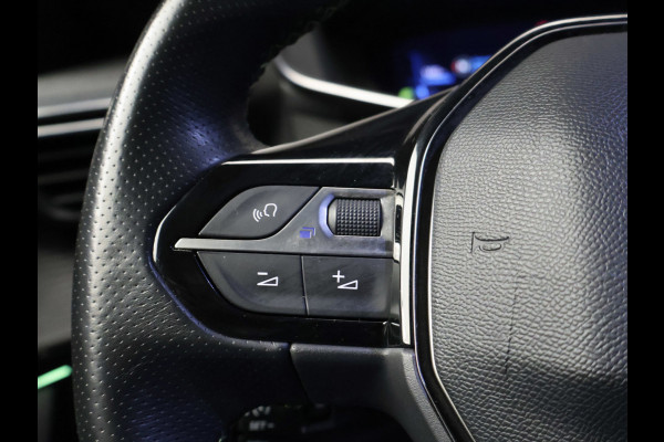 Peugeot 208 1.2 PureTech Allure Sport (APPLE CARPLAY,NAVI,CAMERA,360 VIEW,CLIMATE,CRUISE,GETINT,SPORTSTOELEN,LM VELGEN)