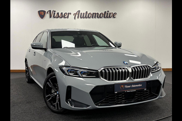 BMW 3-serie 330e*Plug-in Hybride*Automaat*M-Pakket*Stoelverwarming*Head-Up*Leder*Camera*