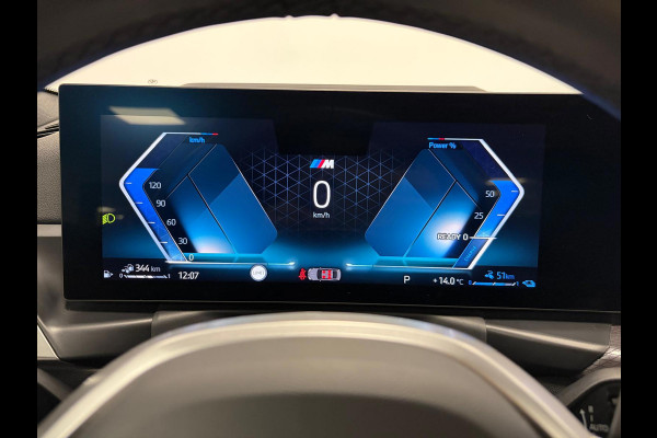 BMW 3-serie 330e*Plug-in Hybride*Automaat*M-Pakket*Stoelverwarming*Head-Up*Leder*Camera*
