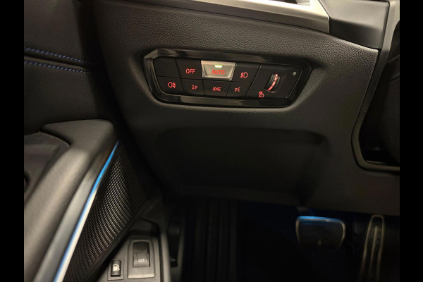 BMW 3-serie 330e*Plug-in Hybride*Automaat*M-Pakket*Stoelverwarming*Head-Up*Leder*Camera*