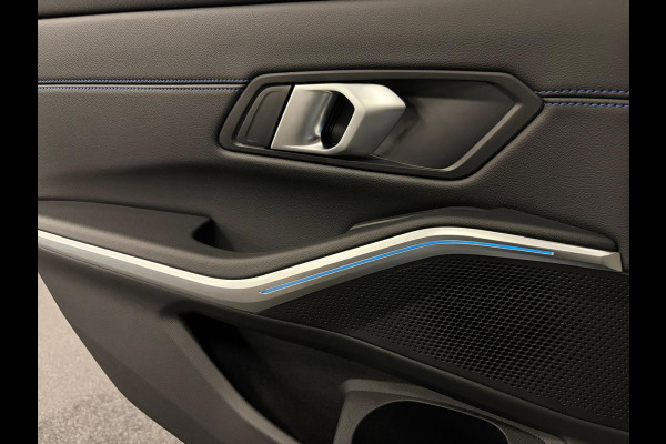 BMW 3-serie 330e*Plug-in Hybride*Automaat*M-Pakket*Stoelverwarming*Head-Up*Leder*Camera*