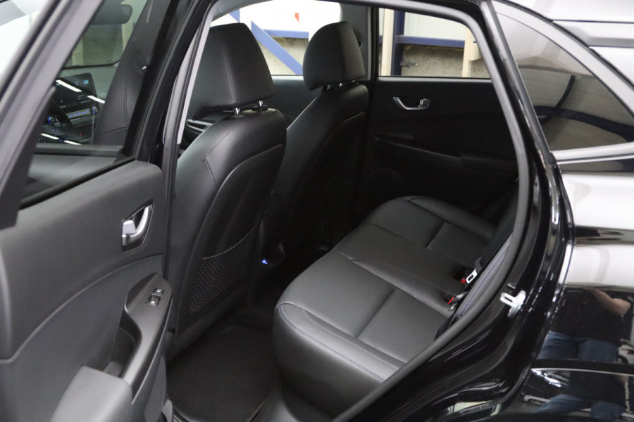 Hyundai Kona EV Premium 64 kWh 204 PK, SOH 100%, Leder, 4 x Stoelverwarming, Head-Up, Camera