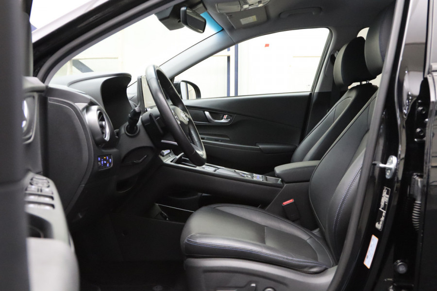 Hyundai Kona EV Premium 64 kWh 204 PK, SOH 100%, Leder, 4 x Stoelverwarming, Head-Up, Camera