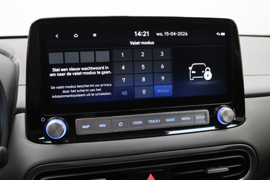 Hyundai Kona EV Premium 64 kWh 204 PK, SOH 100%, Leder, 4 x Stoelverwarming, Head-Up, Camera