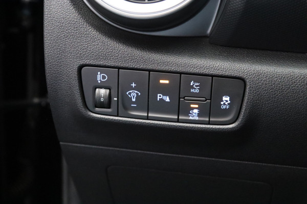 Hyundai Kona EV Premium 64 kWh 204 PK, SOH 100%, Leder, 4 x Stoelverwarming, Head-Up, Camera