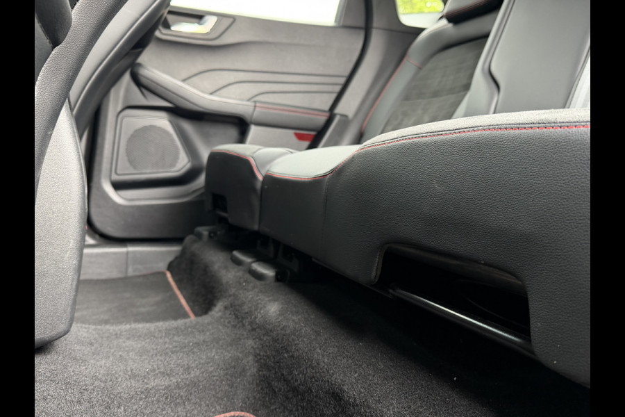 Ford Kuga 2.5 HEV ST-Line X Automaat Camera / Keyless / Trekhaak (1.600 KG) / B&O / Winterpakket