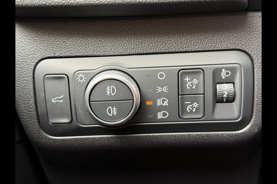 Ford Kuga 2.5 HEV ST-Line X Automaat Camera / Keyless / Trekhaak (1.600 KG) / B&O / Winterpakket