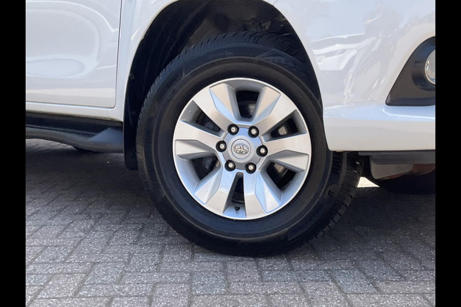 Toyota Hilux 2.4 D-4D-F Netto export 19000 Ex/Ex Trekhaak(3200kg) Double Cab Professional