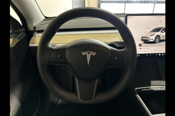 Tesla Model Y RWD 58 kWh | Leder Interieur | Houten afwerking | Verwarmde stoelen en stuur |  Soh (batterijcheck) Waarde 95,1 %