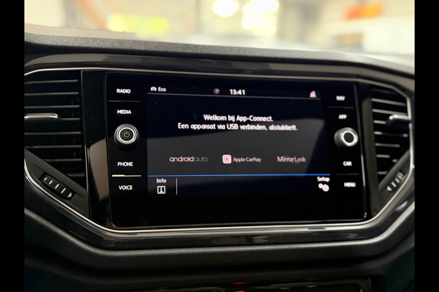 Volkswagen T-Roc 2.0 TSI 4Motion Sport | Pano | Virtual |19 INCH | Leder | ACC | Beats Audio | Winterpakket |