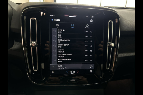 Volvo XC40 Recharge Core | Achteruitrijcamera | Carplay |  Soh (batterijcheck) Waarde 92,4 %