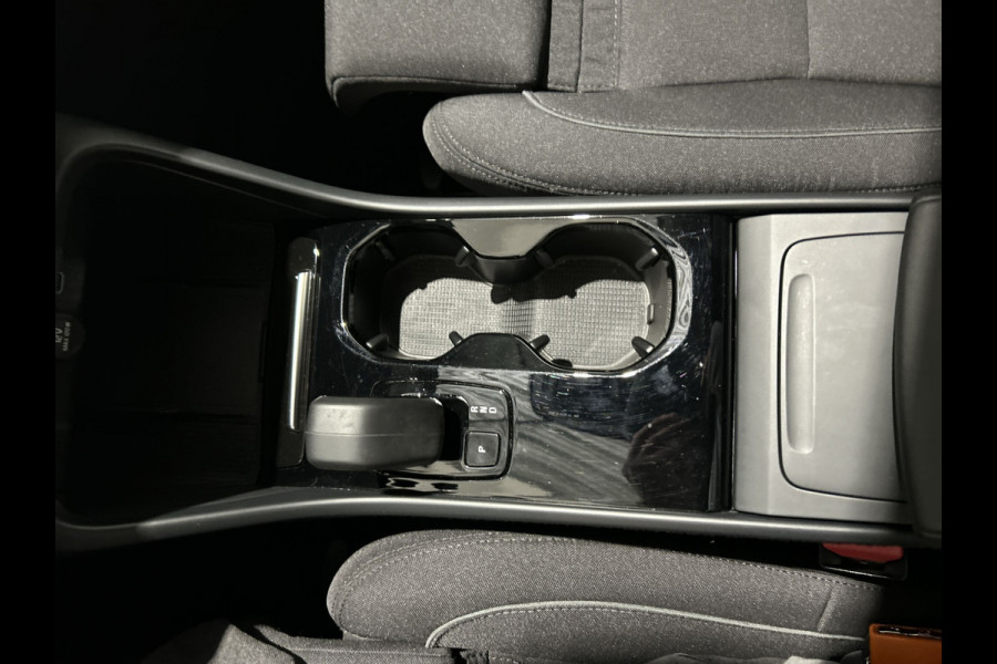 Volvo XC40 Recharge Core | Achteruitrijcamera | Carplay |  Soh (batterijcheck) Waarde 92,4 %