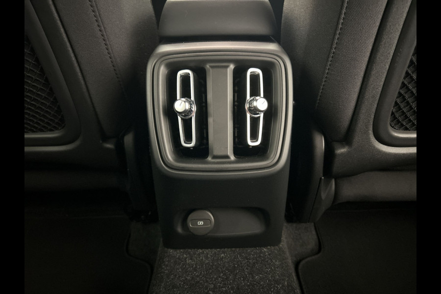 Volvo XC40 Recharge Core | Achteruitrijcamera | Carplay |  Soh (batterijcheck) Waarde 92,4 %