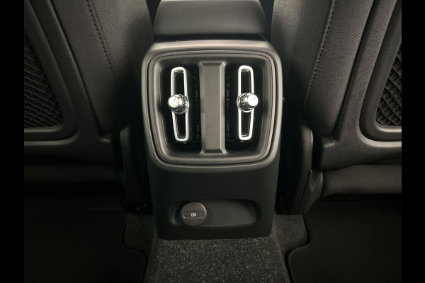 Volvo XC40 Recharge Core | Achteruitrijcamera | Carplay |  Soh (batterijcheck) Waarde 92,4 %
