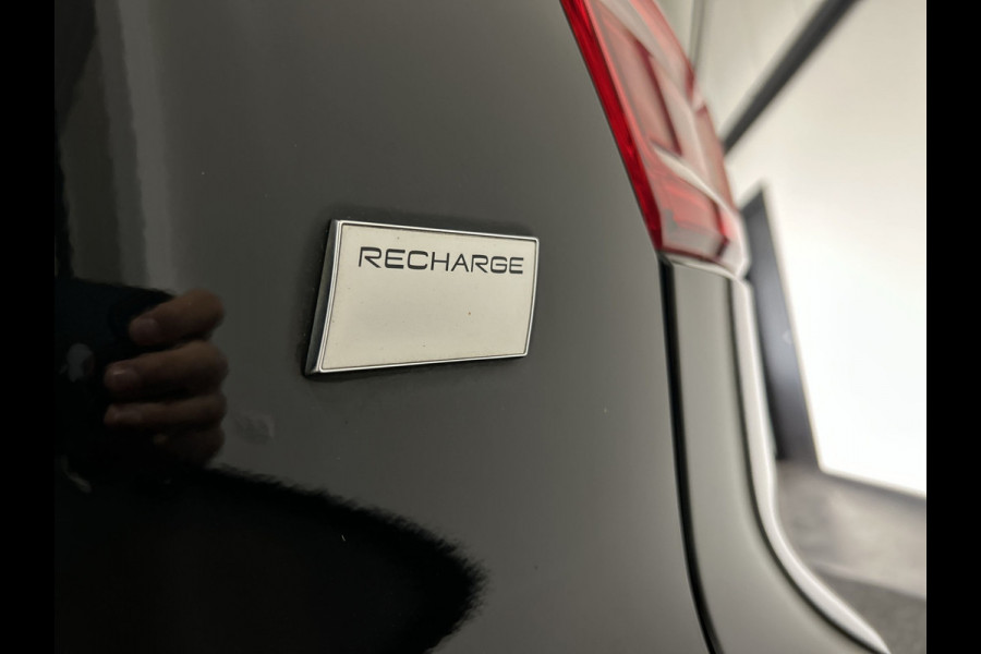 Volvo XC40 Recharge Core | Achteruitrijcamera | Carplay |  Soh (batterijcheck) Waarde 92,4 %