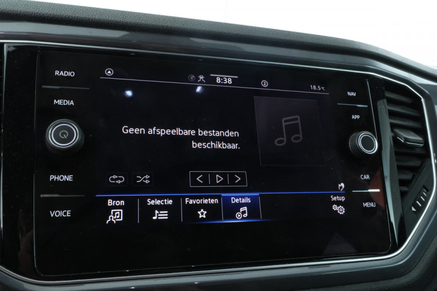 Volkswagen T-Roc 1.5 TSI Sport Business R Virtual, Navigatie, Apple carplay, Climate,