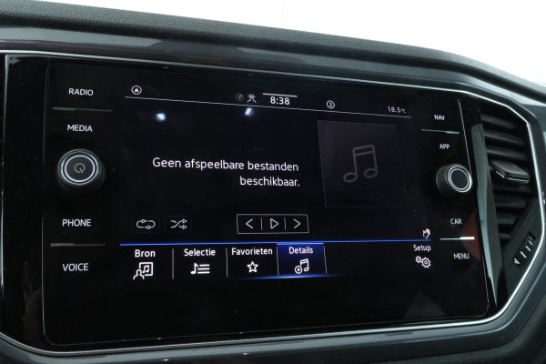 Volkswagen T-Roc 1.5 TSI Sport Business R Virtual, Navigatie, Apple carplay, Climate,