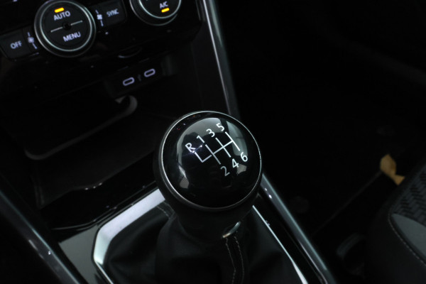 Volkswagen T-Roc 1.5 TSI Sport Business R Virtual, Navigatie, Apple carplay, Climate,